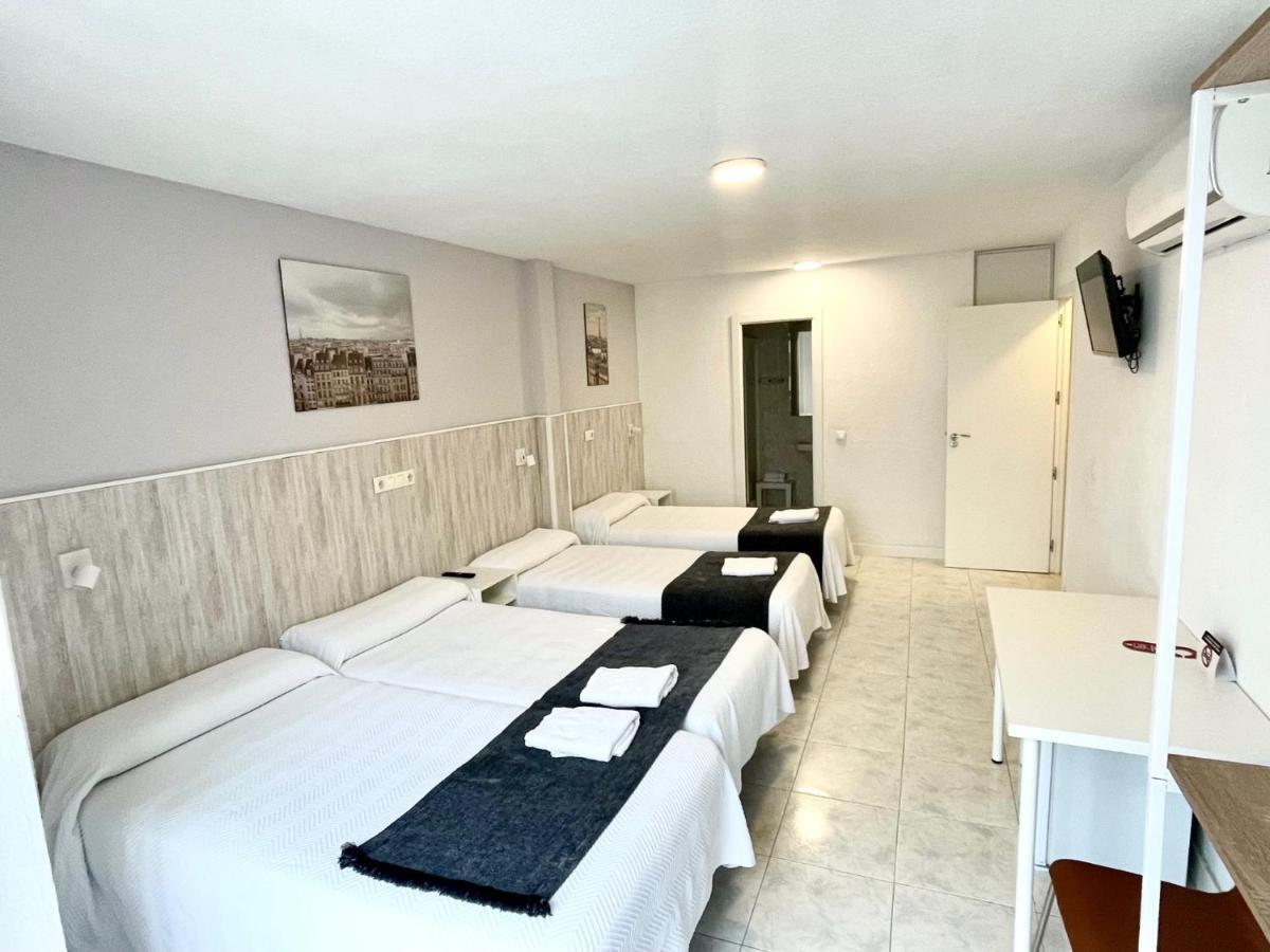 Pension Venecia Pinto Exterior photo