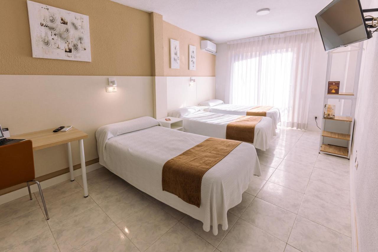 Pension Venecia Pinto Exterior photo